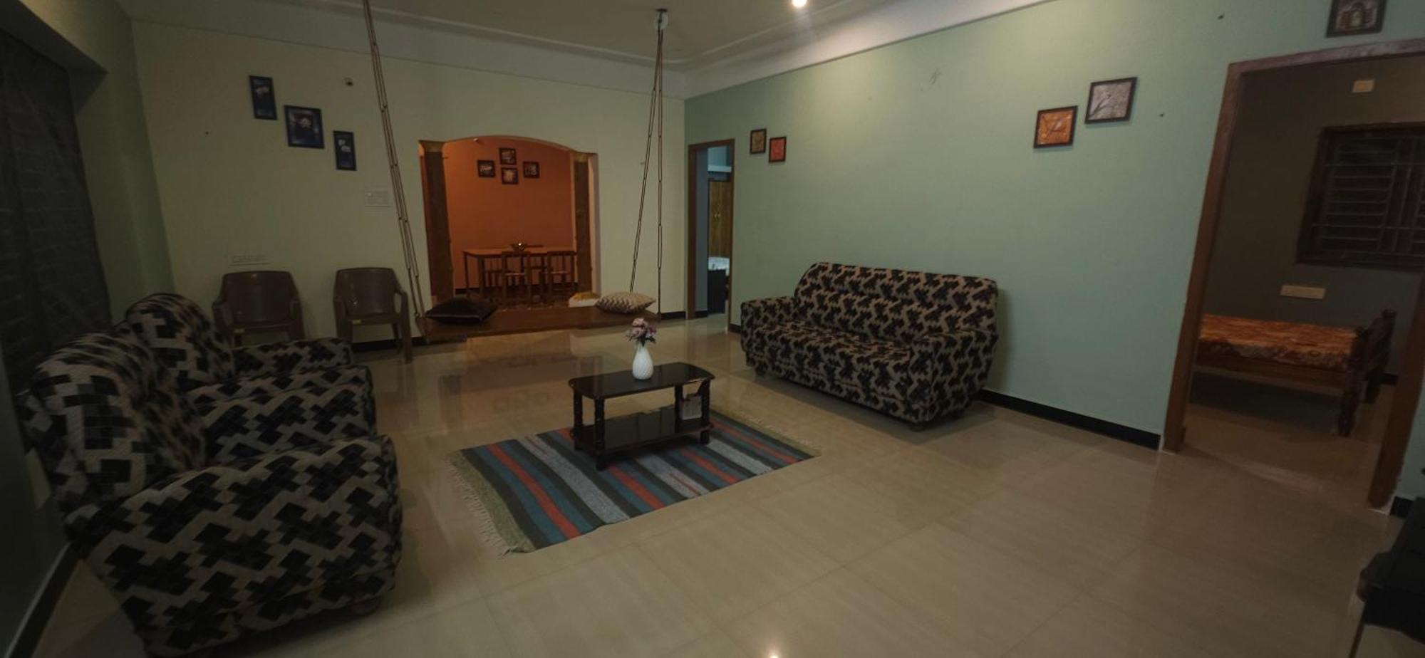 Shi'S Triveni Spacious 2Bhk Villa In Pappampatti, Коимбатур Экстерьер фото